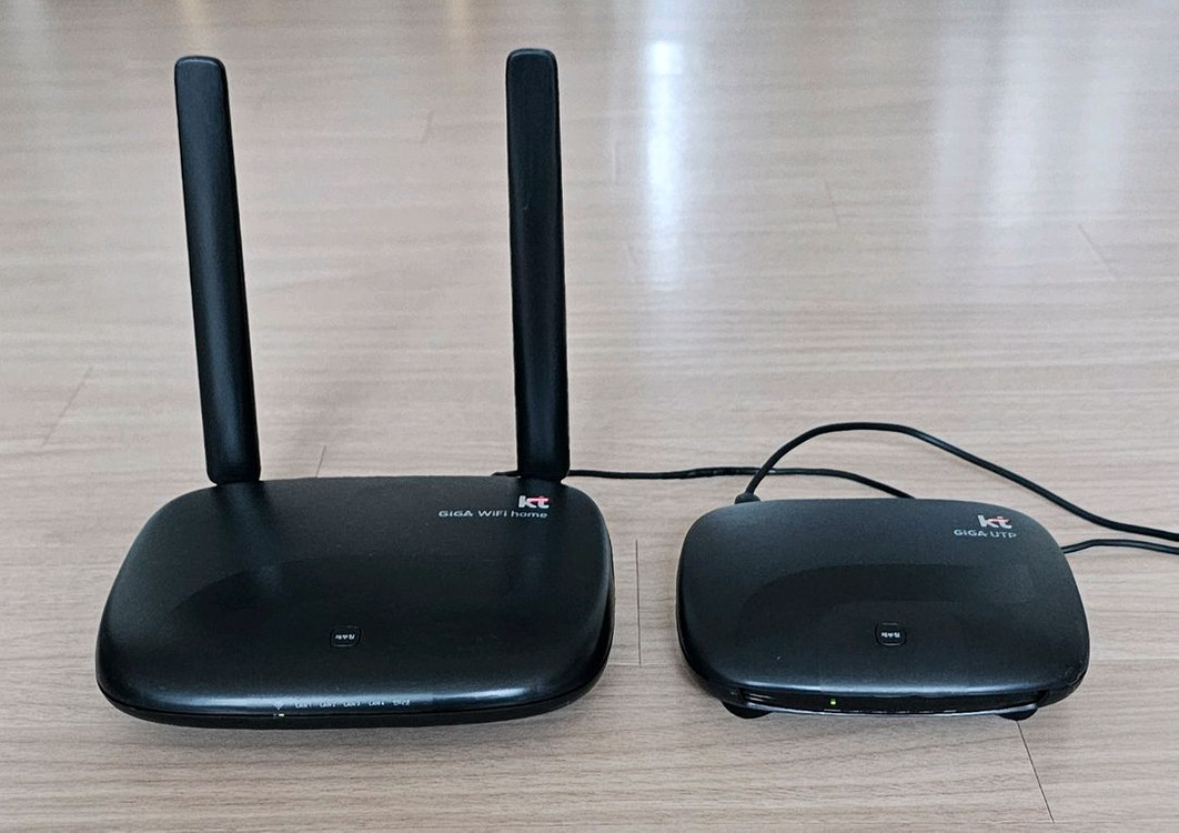 (정품) KT GIGA 유무선 공유기 + KT GIGA UTP + 랜선--3