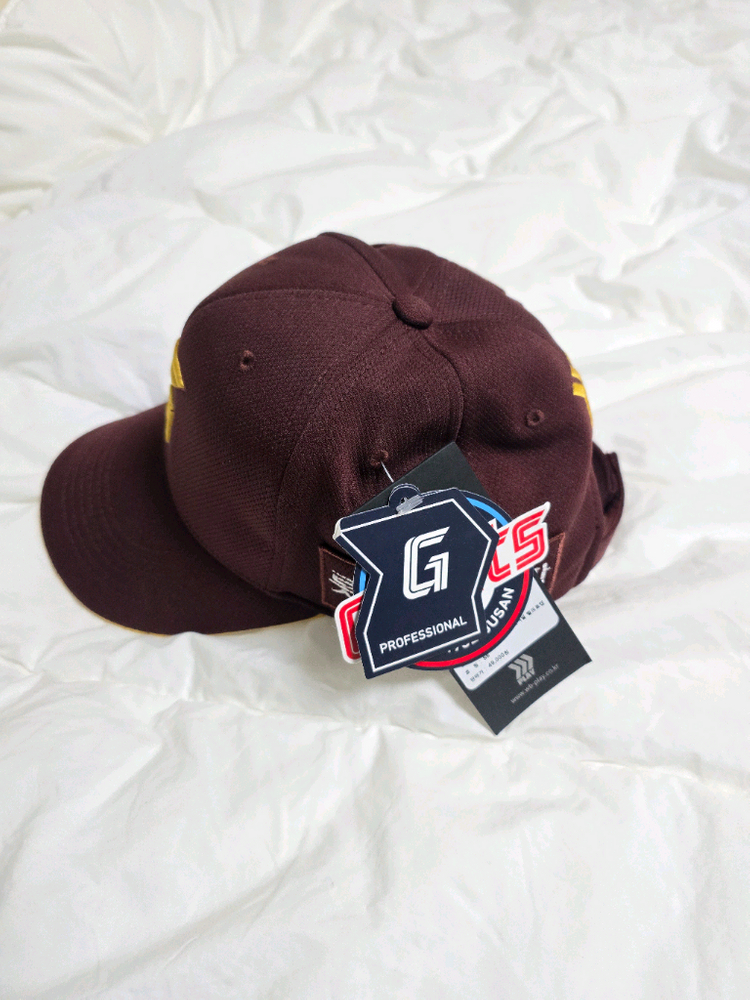 롯데자이언츠 프로페셔널 모자 가나초콜릿 콜라보 56호--2