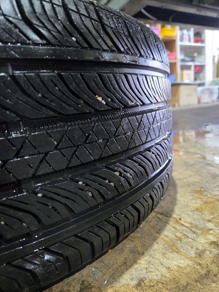 제네시스쿠페 19인치 휠타이어 이미지