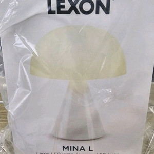 (새상품 미개봉) 렉슨 미나 L 조명 글로시화이트