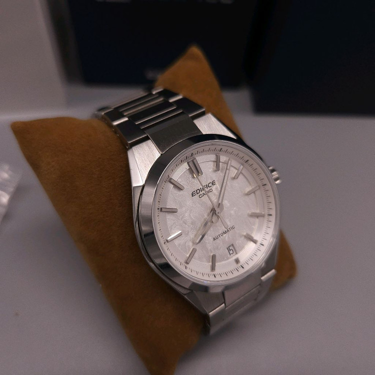 카시오 에디피스 오토매틱 EFK-100D- 7A 시계 팔아요--0