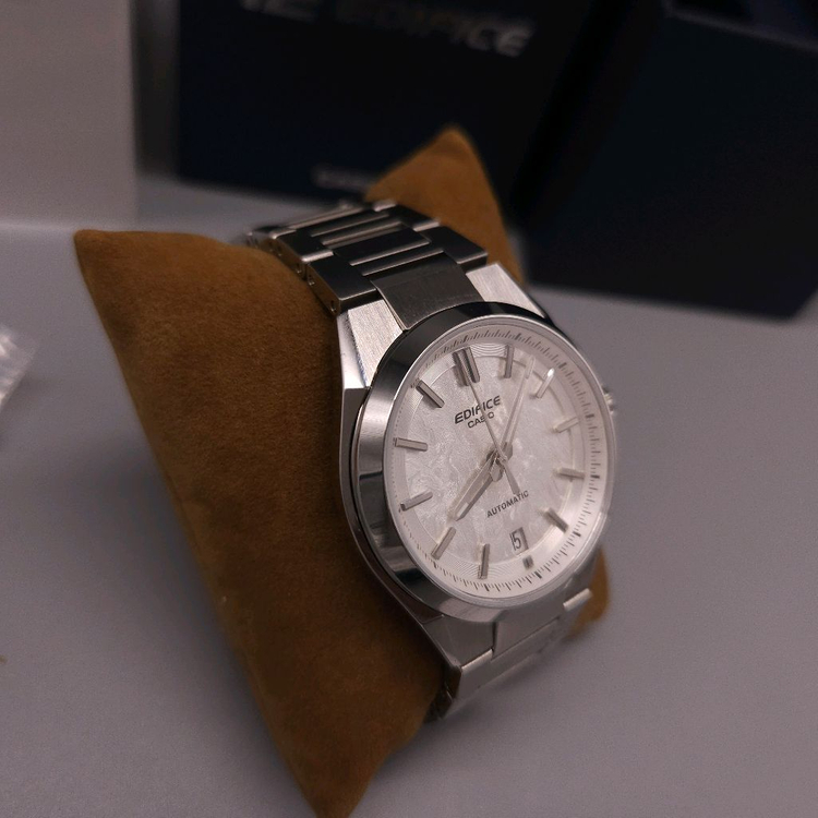 카시오 에디피스 오토매틱 EFK-100D- 7A 시계 팔아요--3
