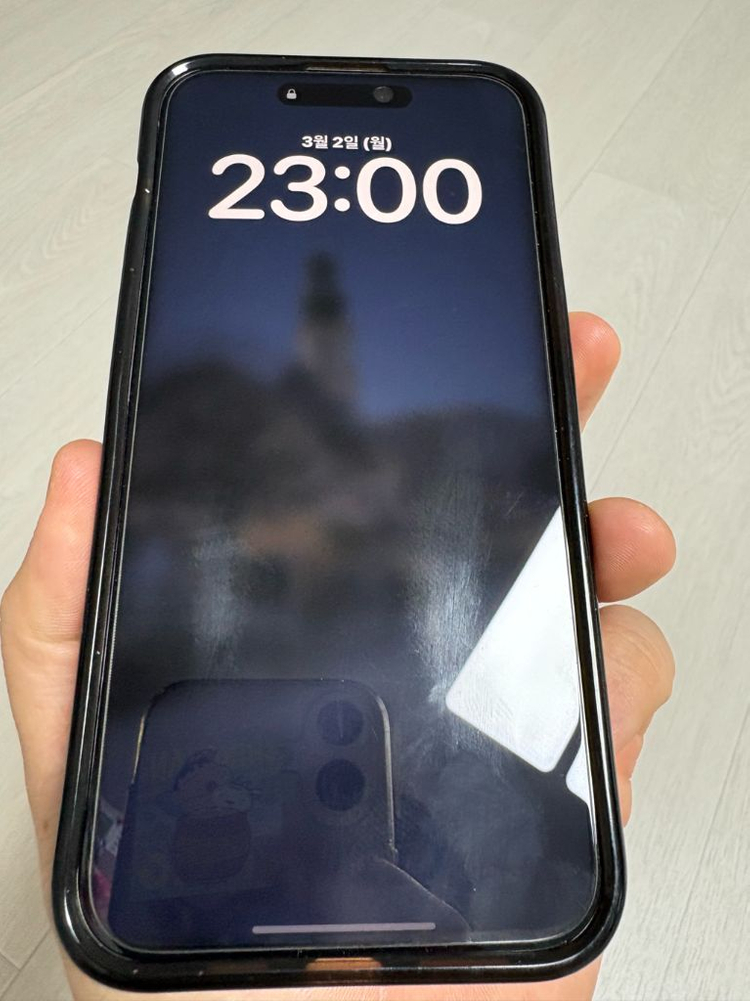 아이폰 15프로맥스 256GB(S급/화이트) + 다양한 케이스(공짜)판매합니다!!--0