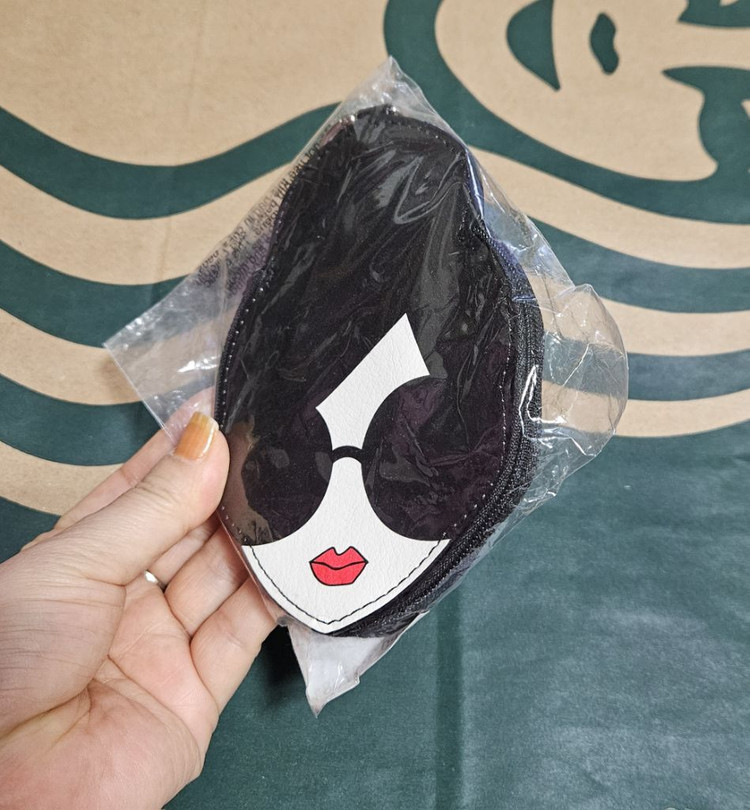 미개봉]스타벅스 앨리스&올리비아 파우치 카드지갑--1