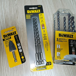디월트 콘크리트 드릴 비트 세트와 연마기 미개봉 미사용품