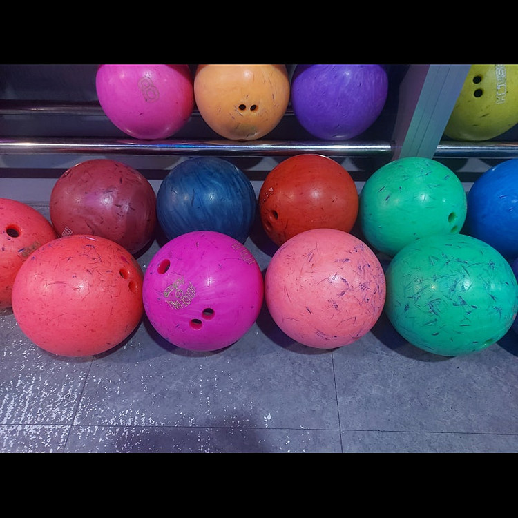 볼링화 볼링공 판매 하우스 폐기볼 마이볼 등--1