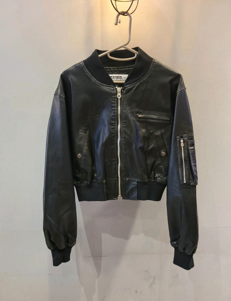 여성)블랙 레더 크롭 봄버 자켓(새상품 S)--0