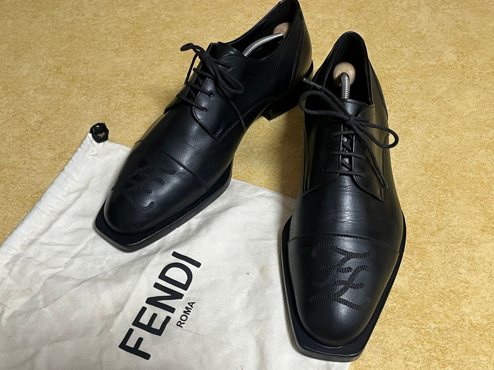 펜디 FENDI 캘리그라피 로고 레이스업 슈즈 280사이즈 이미지