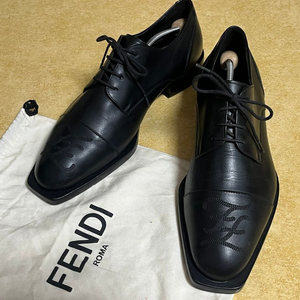 펜디 FENDI 캘리그라피 로고 레이스업 슈즈 280사이즈 이미지