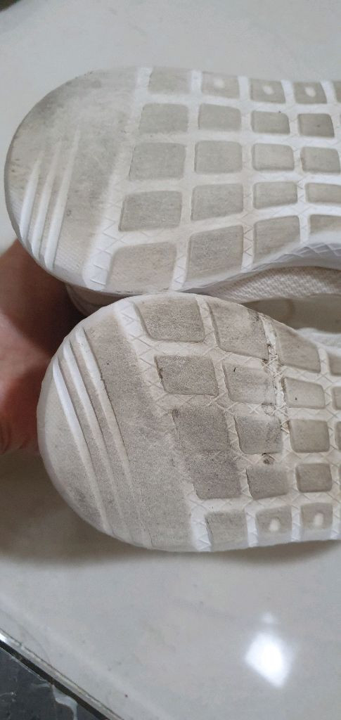 아디다스 운동화 235--4