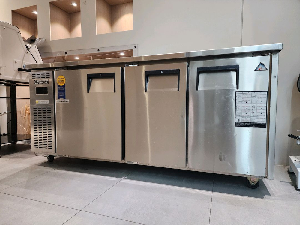 부성 에베레스트 1800 테이블 냉장고--0