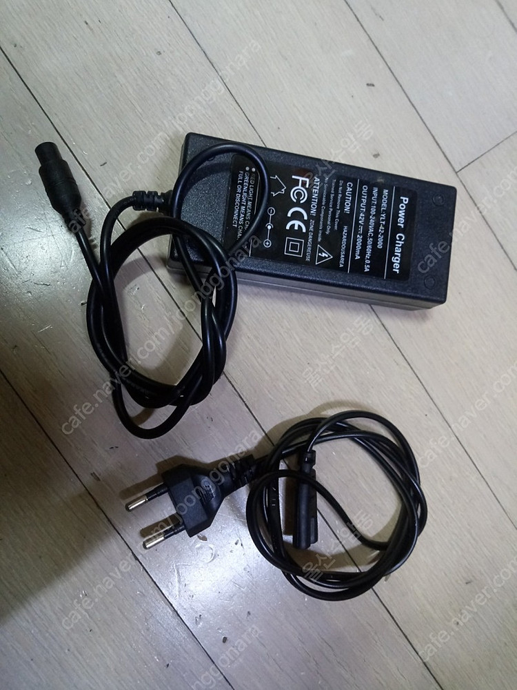 전동킥보드 전동휠 충전기 42V 2A 9mm 1.5만--0