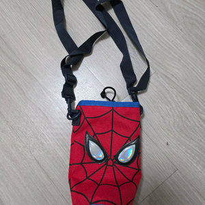 스파이더맨 물병 파우치