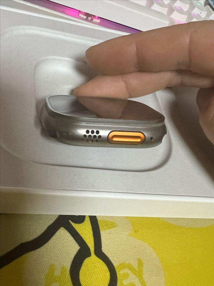 애플워치 울트라1 49mm 티타늄케이스--3