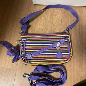 정품 키플링 여행용 데일리 지갑형 크로스백데일리