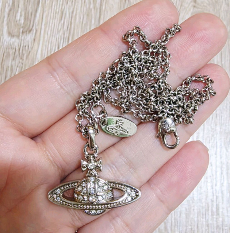 비비안 웨스트우드 미니 바스 목걸이 (급처분가)--3