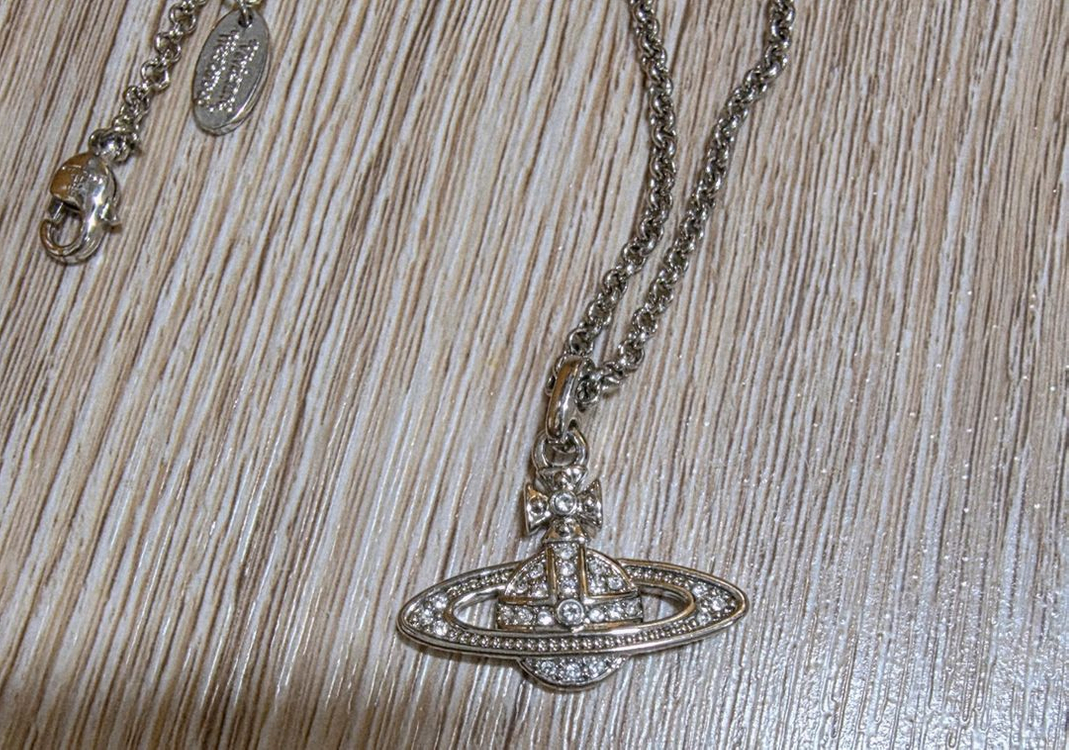 비비안 웨스트우드 미니 바스 목걸이 (급처분가)--4