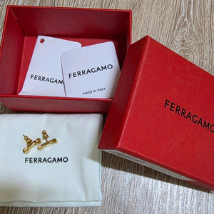 정품 페레가모 바라 보우 귀걸이