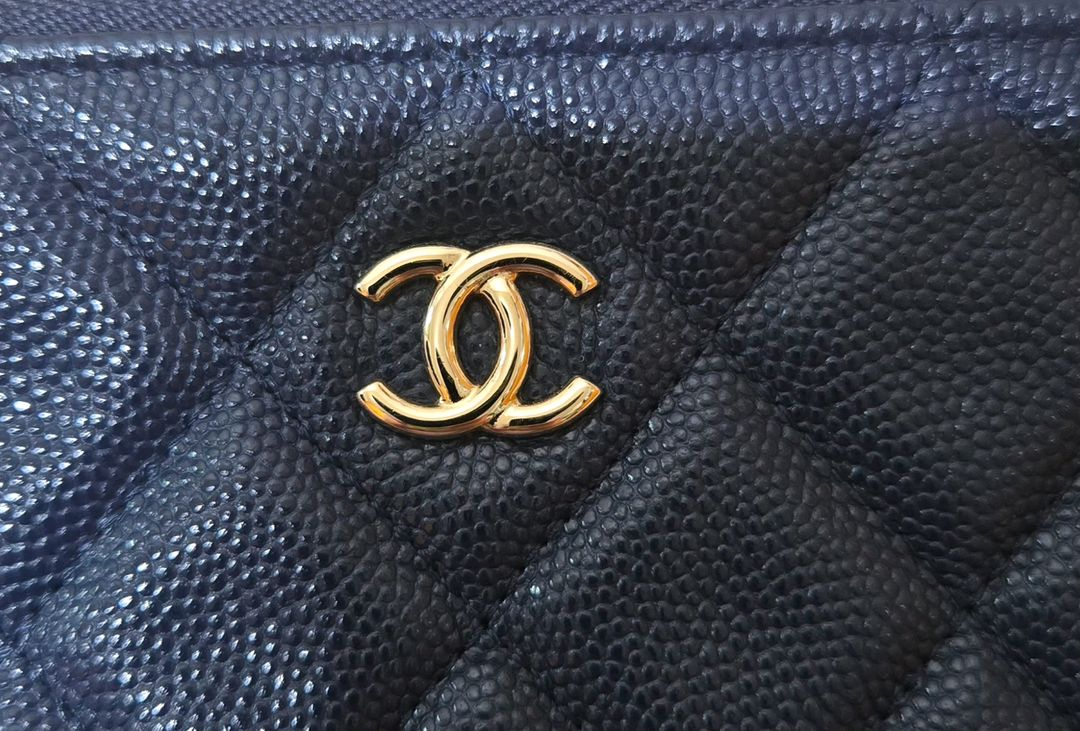 샤넬 로고 캐비어 미듐 클러치 (컨디션굿)가격내림--3