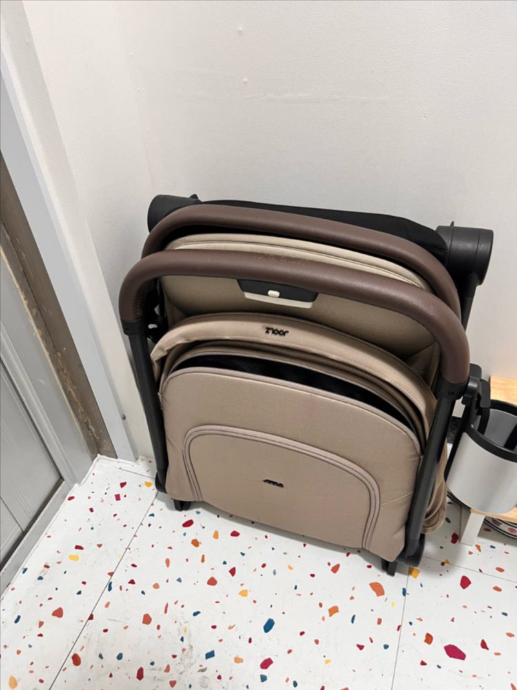 줄즈 에어 휴대용 유모차--0