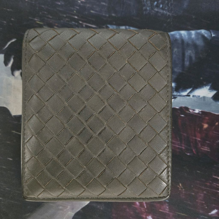 보테가 베네타 인트레치아토 반지갑 팝니다.--0