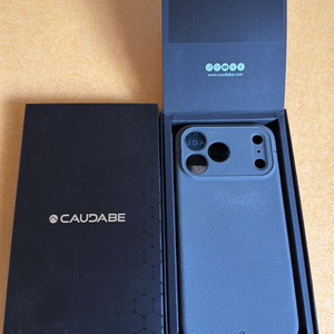 아이폰17프로맥스 카우다베 Sheath 개별타공 그레이 케이스 미사용 팝니다.