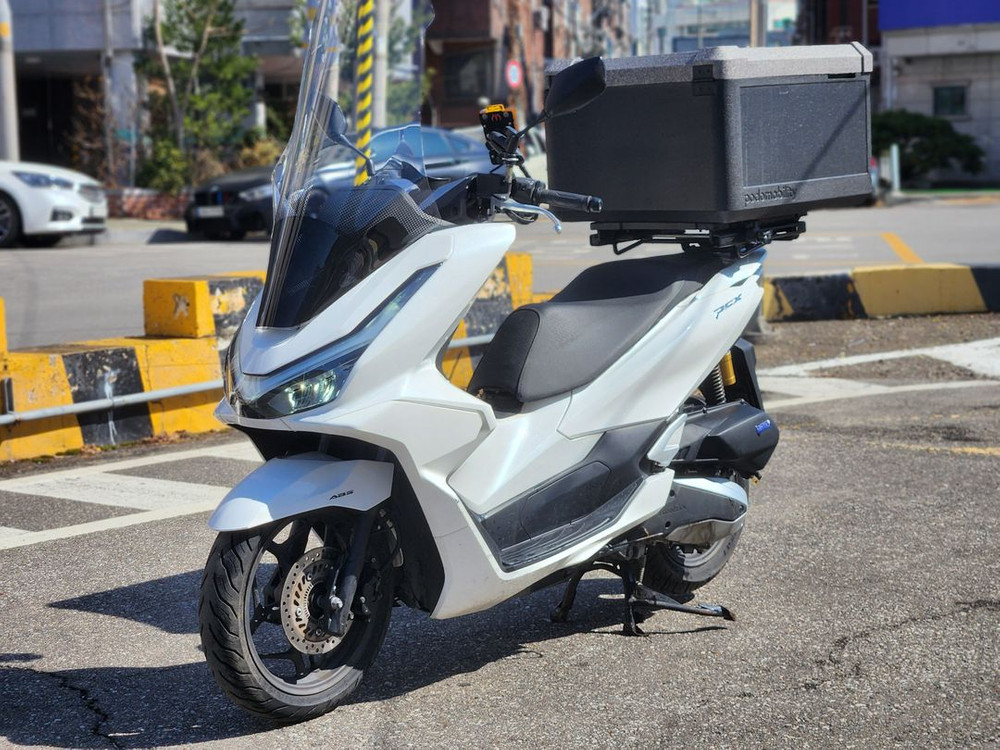 25년/pcx125cc/2만/구동계,타이어교체/최상 매물 판매합니다--0
