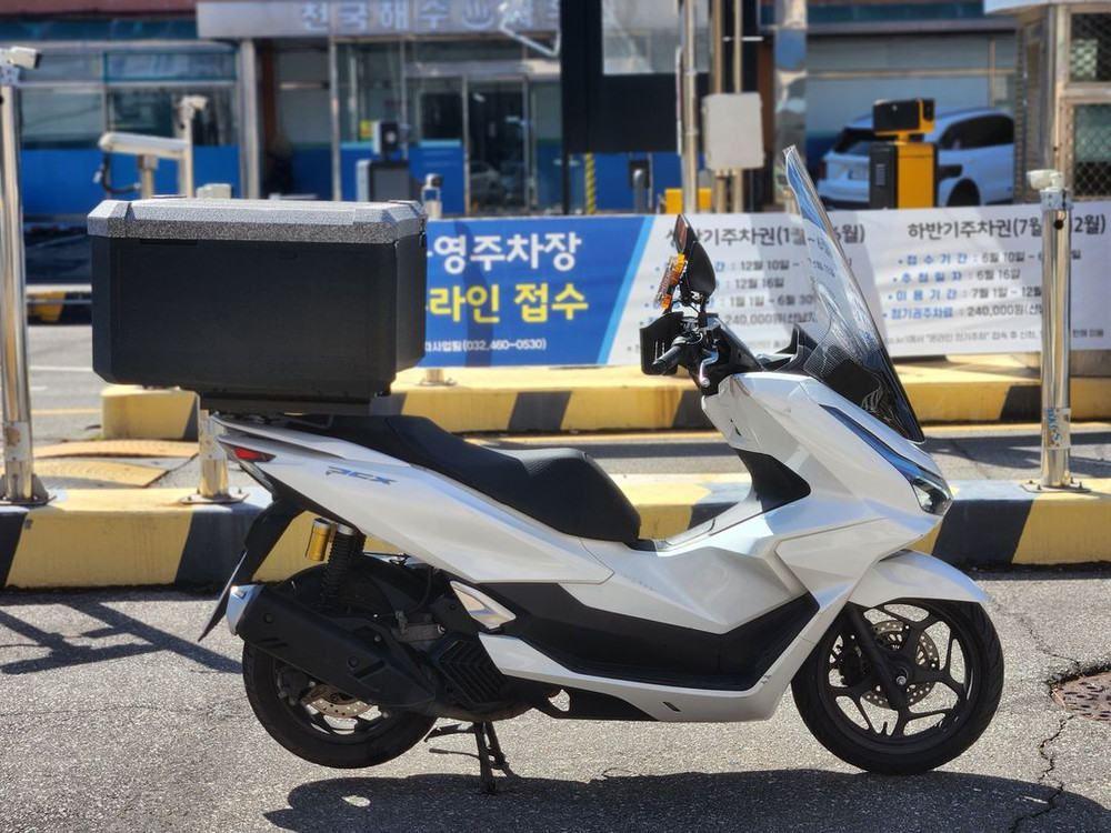 25년/pcx125cc/2만/구동계,타이어교체/최상 매물 판매합니다--3