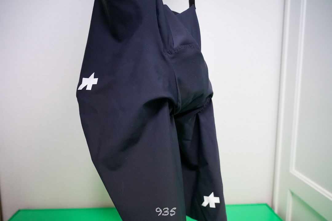 아소스 이퀍R 빕숏 새상품 이미지