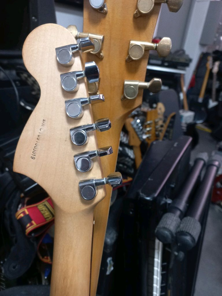 스콰이어 펜더 어피니티 일렉기타 이미지