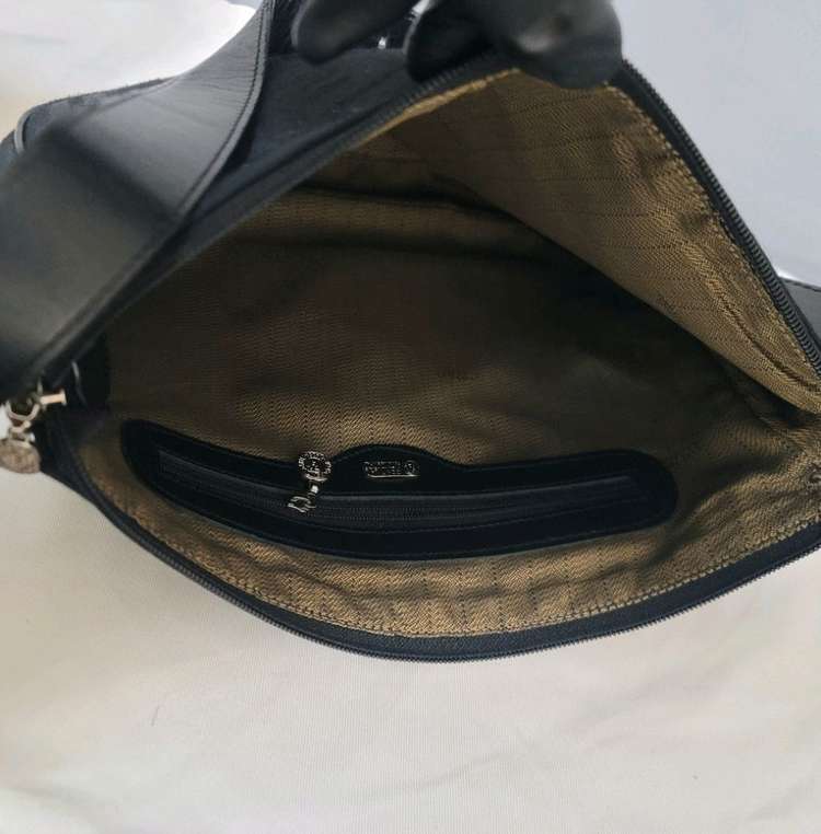 정품 펜디 가방 토트백,숄더백2way(디올샤넬보테가루이비통구찌셀린느생로랑발렌시아가)--5