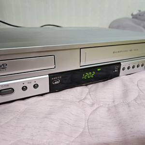 DVD 기계 (고장)(수리해서 쓰실분만)(직거래만)