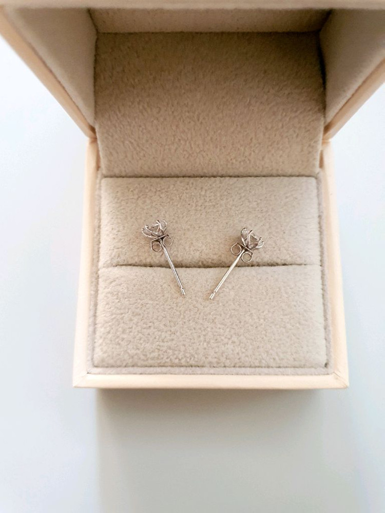 오노아 14k 랩다이아 화이트골드 귀걸이 2부--1