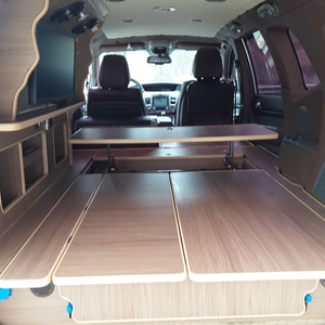 코란도투리스모4륜 캠핑카 이미지