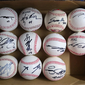 싸인볼 개당 만원에 정리합니다