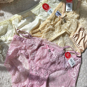 레이스 여성팬티 90사이즈 3장 묶음 판매 이미지