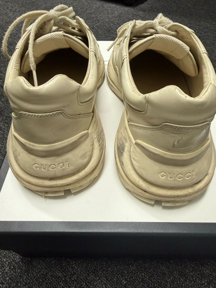 구찌 라이톤 띠로고 스니커즈 아이보리(255) 중고 판매합니다. 이미지