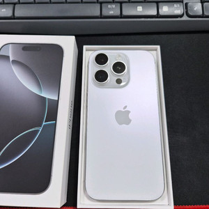 아이폰 16프로 128기가 자급 공기계