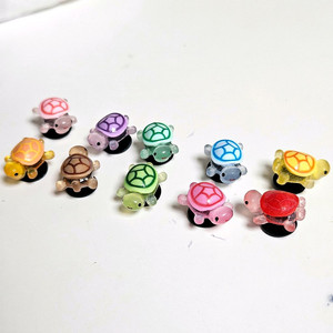 [일괄,새상품]행운을 가져다주는 거북이 크록스 지비츠 10개 세트 선물 샌들 샌달 키링 여자 남자 신발 슬리퍼 세트