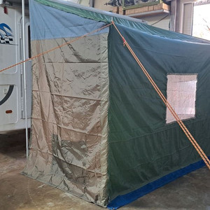 카라반 캠핑카 어닝텐트 이미지