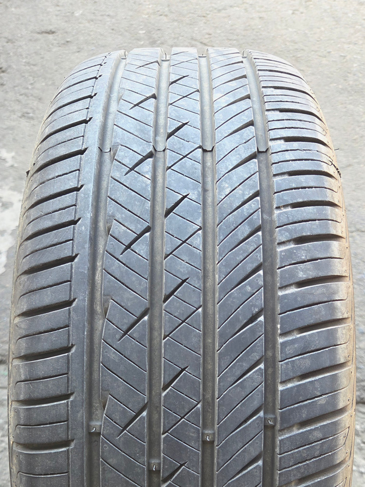 2355517 235 55 17 한국 라우펜 타이어 신품급 팝니다--0