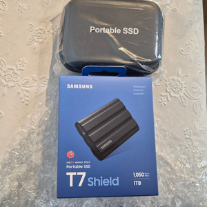 미개봉 새상품 삼성 SSD T7 실드 1TB