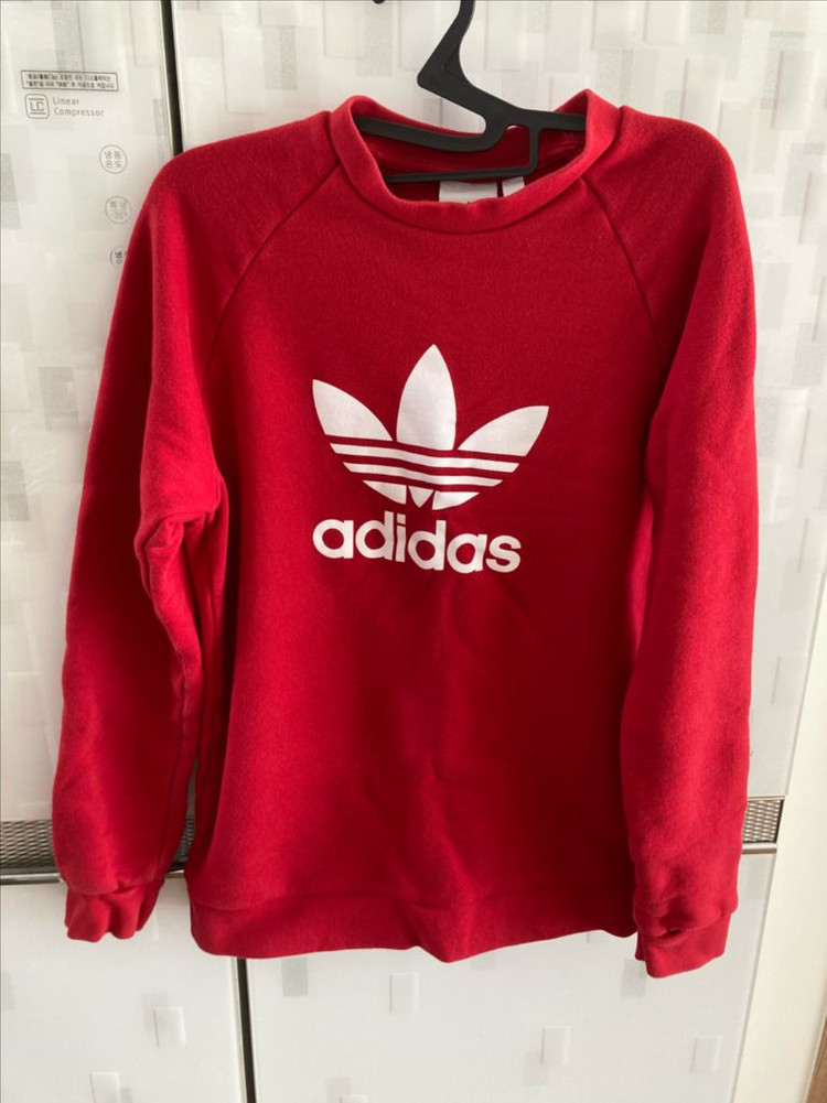 아디다스 레드 L 맨투맨 긴팔 긴팔티 티셔츠 티 판매합니다. 이미지