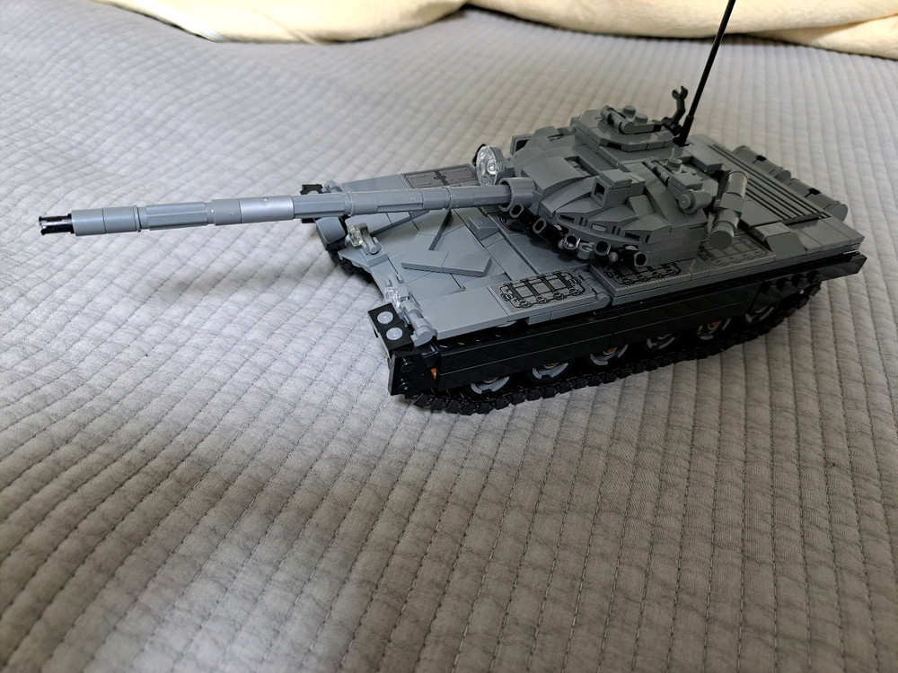 브릭매니아 T-72 탱크 복원품--4