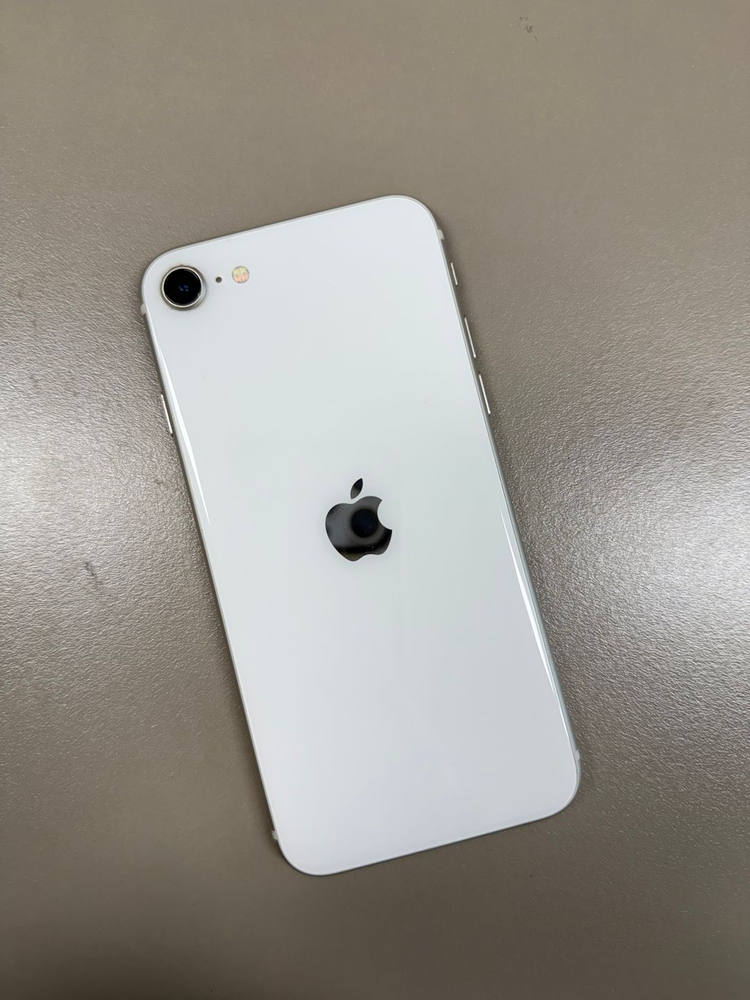 (16만원) 아이폰SE3 화이트 128G A급 자급제 단말기 실사용 추천--0