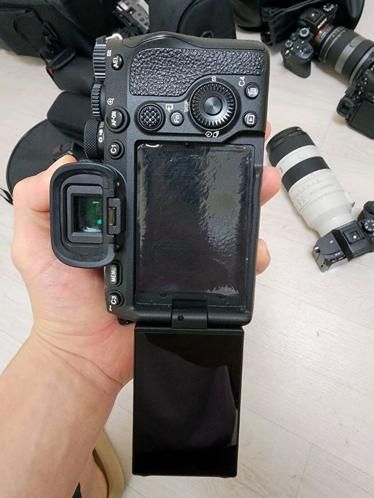 소니 a7m4바디--4