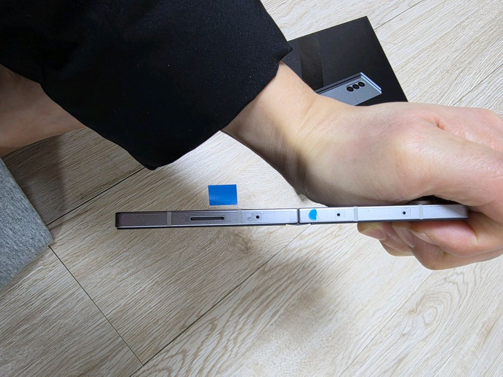 폴더블 스마트폰 512GB 자급제 SS급 판매--3