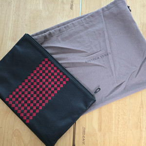 보테가 베네타 클러치