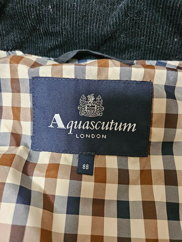 아쿠아스큐텀 구스다운 베스트 88--1