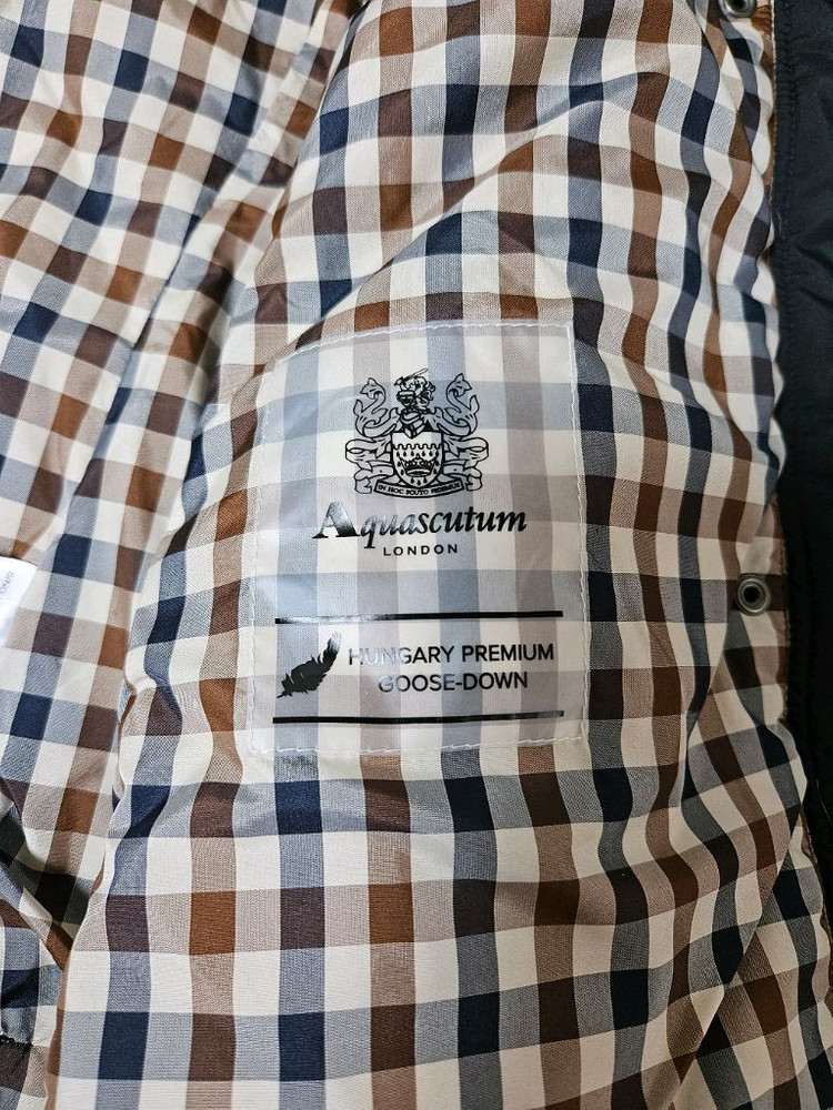 아쿠아스큐텀 구스다운 베스트 88--3